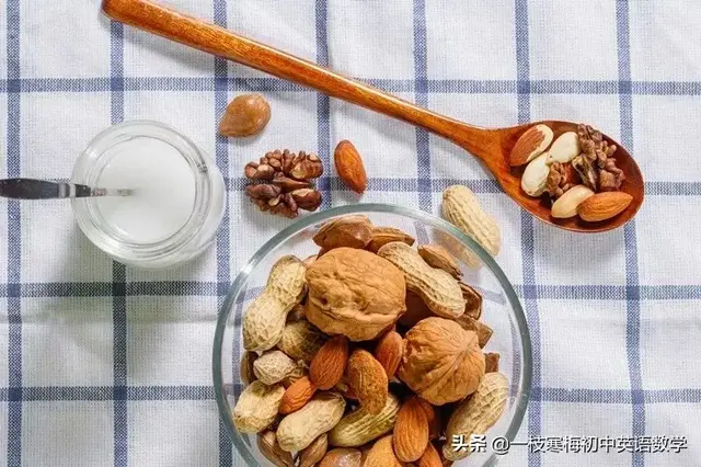 白菜的英语单词怎么写，白菜的英语（所有食物的英文名称）