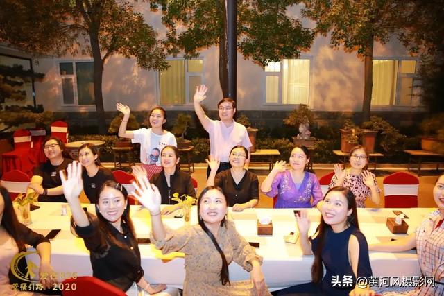 给感动人物刘兰芝的颁奖词，刘兰芝当选感动中国（2020爱在8·26）