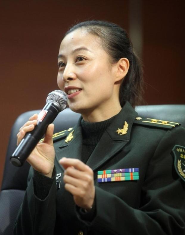 中国航天员资料，关于中国航天员的资料（中国人民解放军航天员大队16名航天员军衔、职务及资料照片）