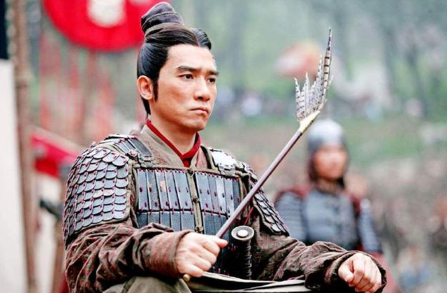 周瑜的人物性格特点，周瑜的人物性格特点20字（周瑜可以说是近乎完美的人）