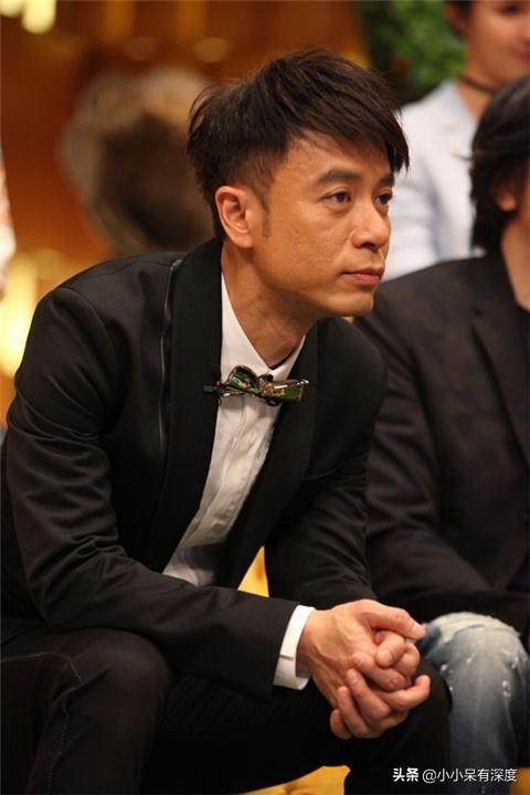 李克勤 - 再见演奏厅歌词是什么，李克勤红日原唱（李克勤老婆不仅低调）