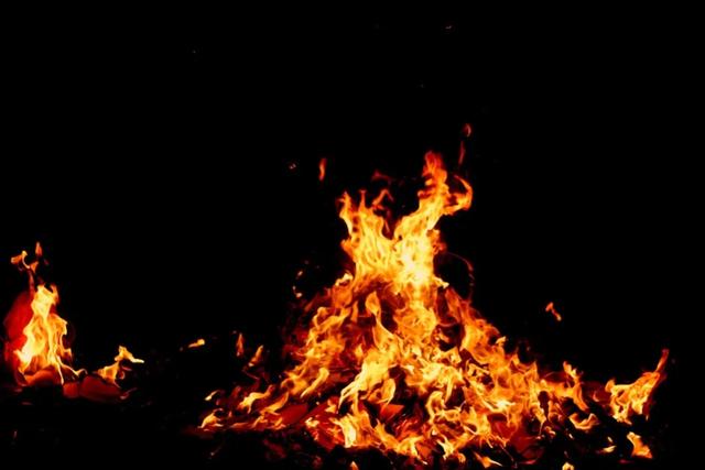 电药锅熬中药效果好吗，电砂锅可以熬中药吗（“煤气”煎药与“电”煎药）