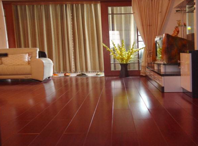 木地板怎么打蜡，木地板打蜡注意事项有哪些（地板打蜡只需5步）