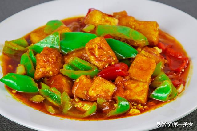 豆腐怎么炒好吃，清炒豆腐怎么做好吃（饭店的红烧豆腐为什么炒的那么好吃）