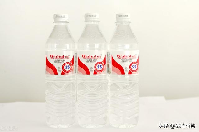 什么矿泉水比较好，吉林什么牌子的矿泉水好（国内排名前十的饮用矿泉水）