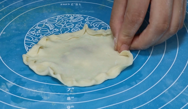 饺子皮怎么做，饺子皮怎么做春卷皮（早餐别老一套了）