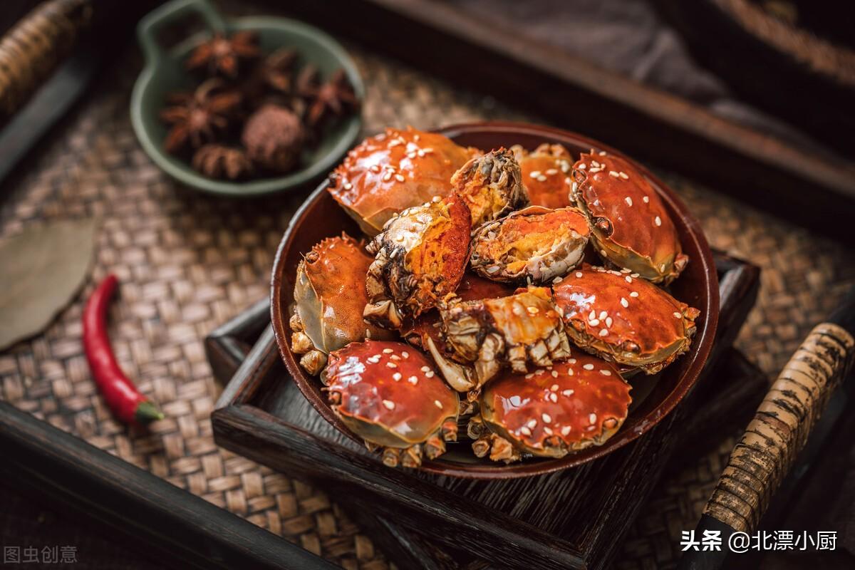 公蟹母蟹的区别图片（牢记3买3不买，螃蟹个个新鲜顶盖肥）