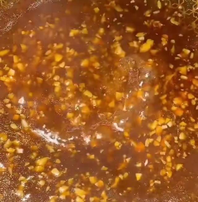 油菜怎么做又简单又好吃，油菜怎么做好吃呢（油菜这么做清淡好吃又美观）