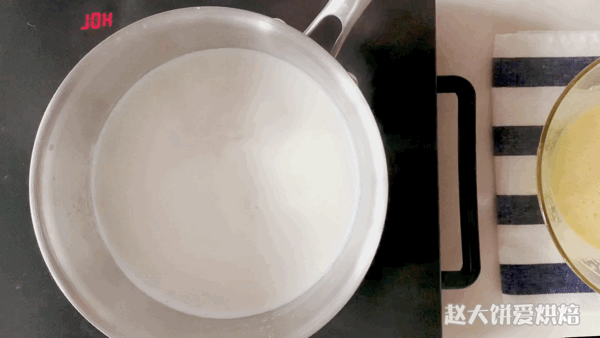 求自制水果冰淇淋做法，水果自制冰淇淋简易做法（比卖的好吃太多了）