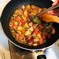 手抓羊肉饭的做法，手抓羊肉饭各种做法（电饭煲就能做的手抓羊肉饭）