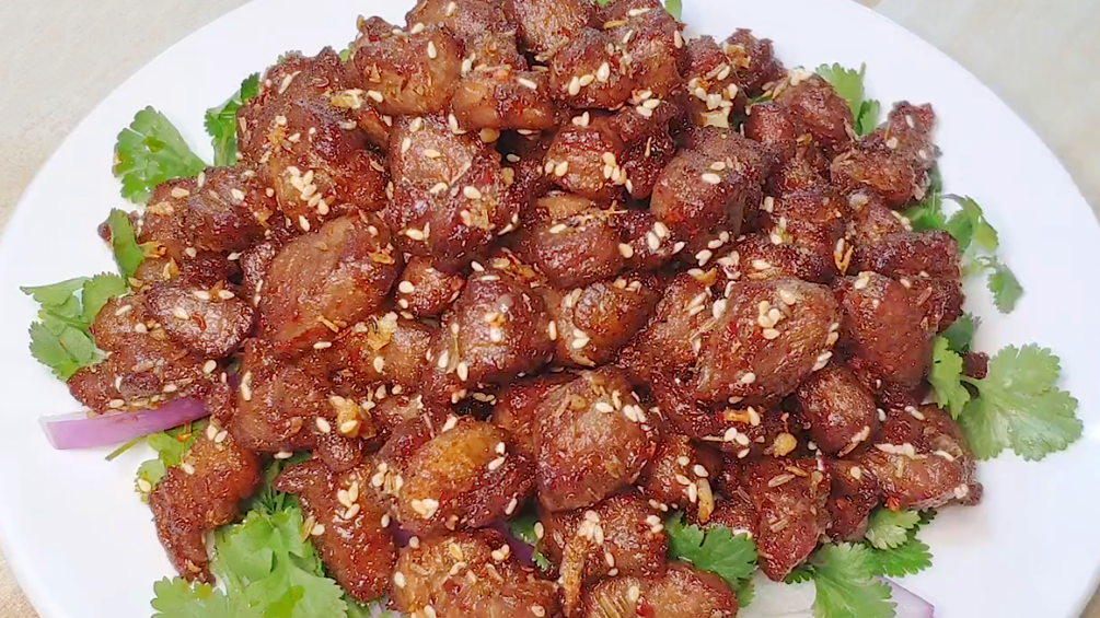 【孜然羊肉】做法步驟圖 外焦里嫩沒腥味 比烤羊肉還香-起舞食譜網