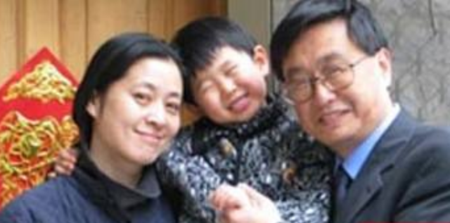 倪萍有几段婚史，倪萍婚姻（60岁倪萍先后嫁4任丈夫）