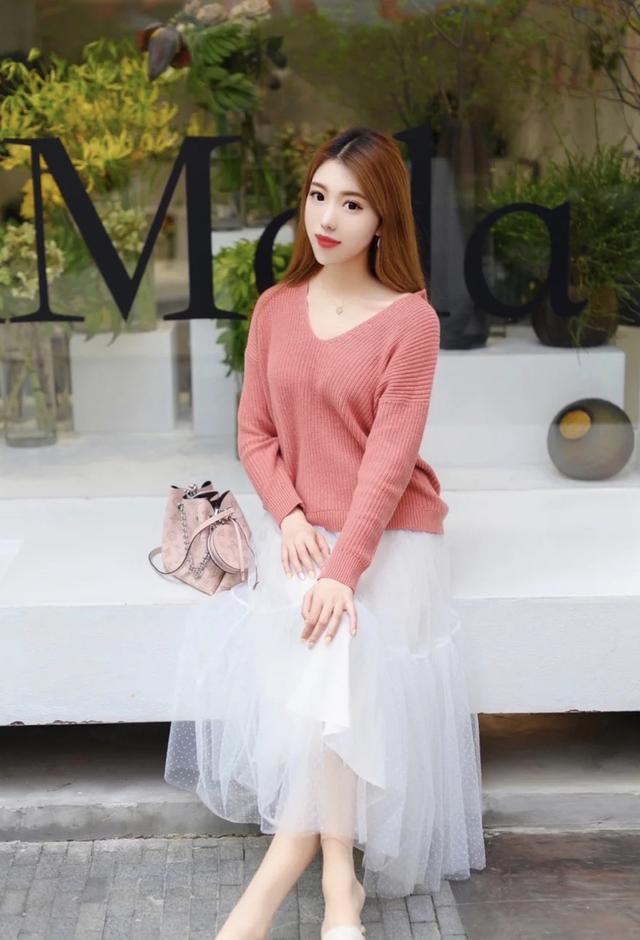 纱裙配什么上衣好看，纱裙的上衣搭配（让你绽放不一样的美丽）