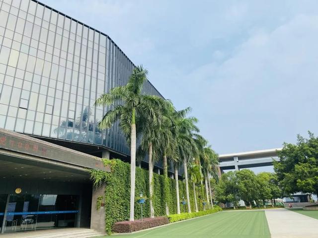 厦门工学院怎么样，厦门工学院是几本学校（厦门工学院职业教育学院上“新”了）