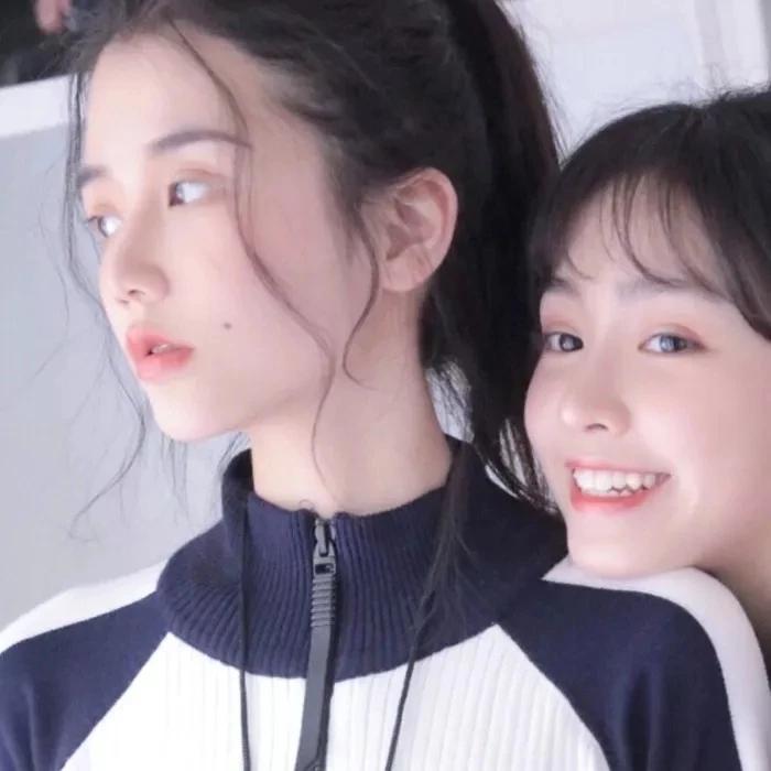 江奕/一组多张死党男头/我猜   晚风一定没有你温柔，微信头像，江奕/一组多张死党男头/我猜   晚风一定没有你温柔（熬过去就好了‖闺蜜基友死党头像）