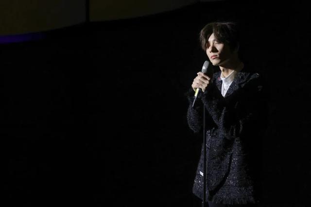 今夜无眠原唱歌词，今夜无眠歌曲原唱（蔡程昱“自己的明天”）