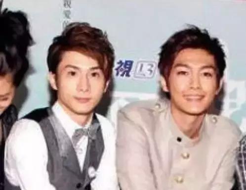 二次元女生正能量不良头像，二次元不良病娇图——【鬼鬼】♡微信（劈腿3男、亲密照和私密对话曝光）