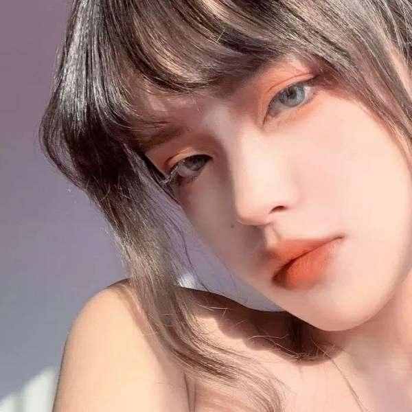 彩色头发妹妹可爱时尚，微信头像，彩色头发妹妹可爱时尚（看完图片我想染个彩虹头）