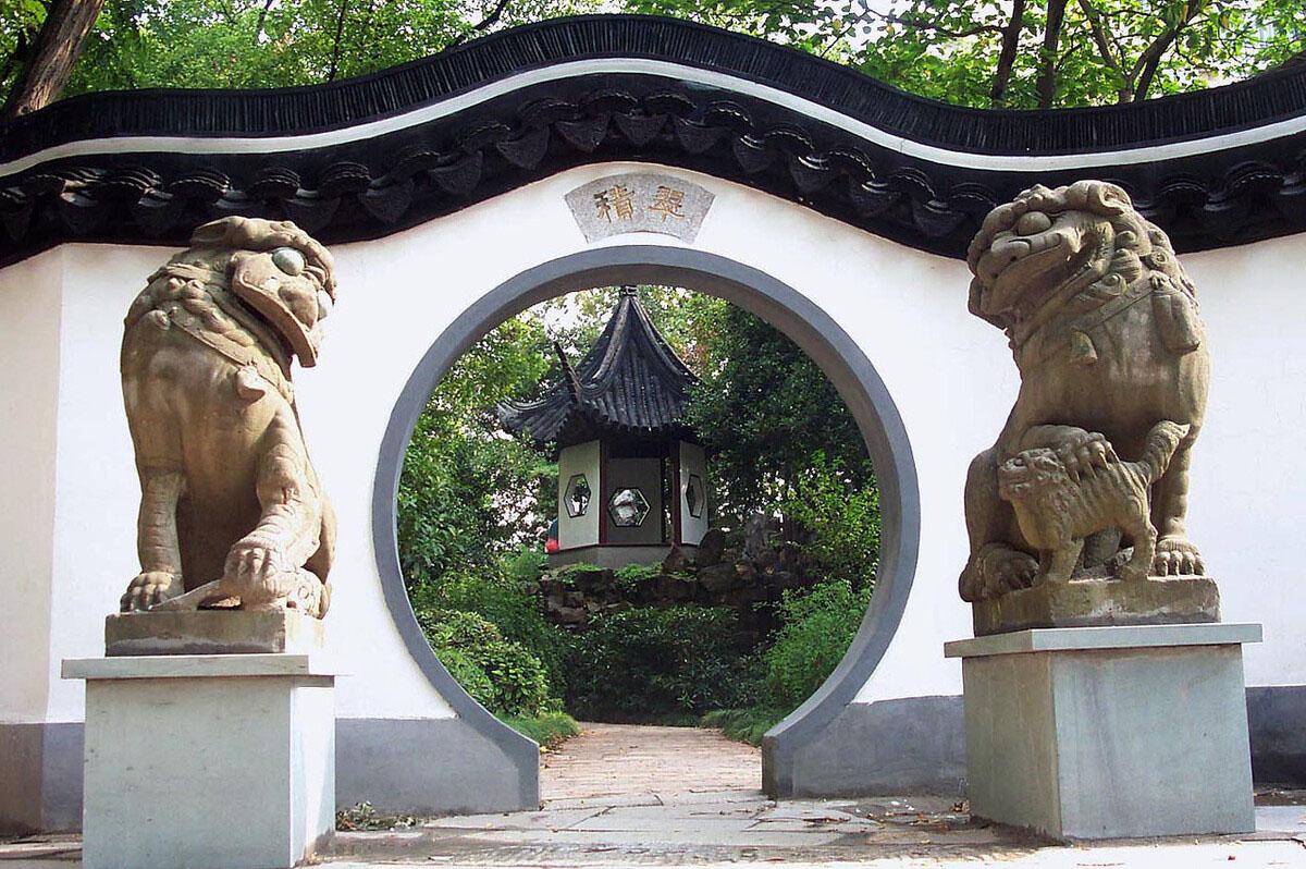 上海市园林学校（上海闹市的园林式公园）