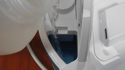 如何正确使用蒸汽电熨斗，电蒸汽熨斗怎么使用（一键熨烫蒸汽熨斗了解下）