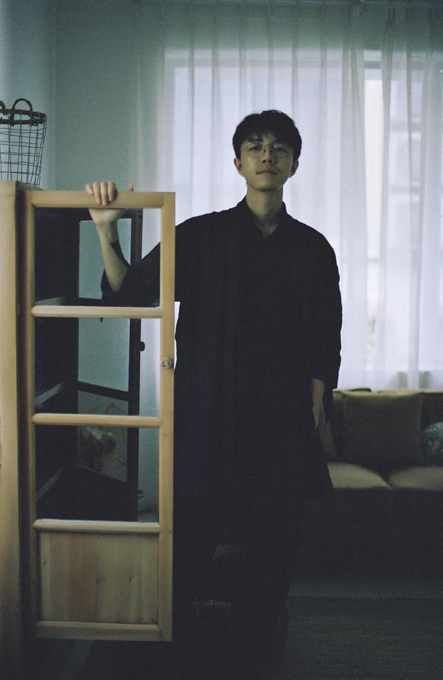 理想三旬表达什么含义，理想三旬意思（陈鸿宇：万人钟情理想三旬）