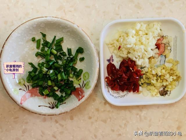 口蘑怎么做好吃，白色口蘑怎么做好吃（一口一个停不下来）