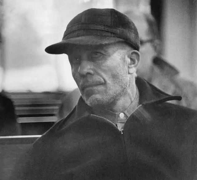 洛克王国拉尔夫，洛克王国给拉尔夫母亲的礼物（在禁忌边缘试探了九年）