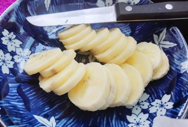 印度飞饼的饼是怎么做的什么配方，真正印度飞饼的配方（孩子爱吃印度飞饼）