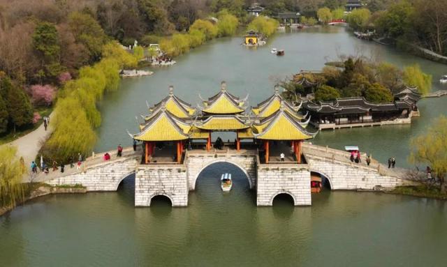 杨洲在扬州在哪里，扬州和杨洲是一地方吗（什么是扬州）