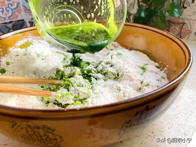 彩色饺子皮怎么做，彩色饺子皮怎么做不变色窍门（冬至教你做彩色饺子）