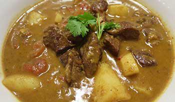 咖喱是什么东西，咖喱粉是用什么材料做成的（印度人为啥那么喜欢吃咖喱）