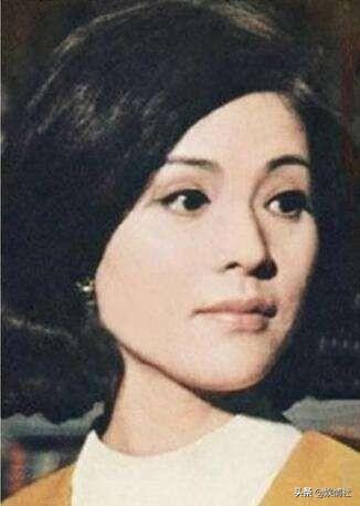 与成龙合作,四获金马奖,被丈夫限制不拍吻戏不出席社交活动