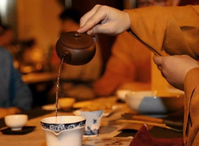 茶与禅问道法王寺静品佛心茶美文，禅修茶道简介（朋友“吃茶去。”）