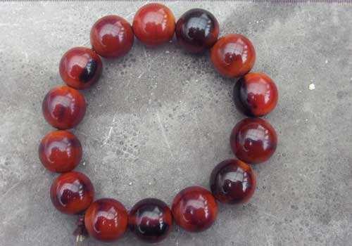 狼牙辟邪是真的吗，狼牙齿带了是不是辟邪（大多数人不喜欢却值得入手）