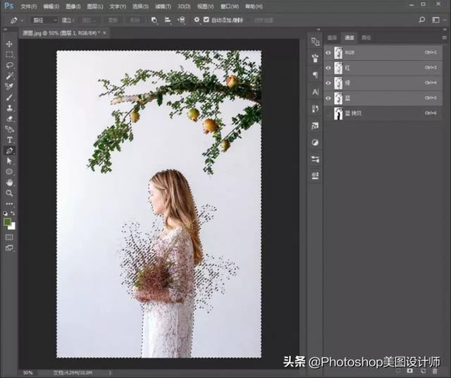 人物怎么抠图，视频里的人物怎么抠图（PS中的通道抠出背景较简单的人物）