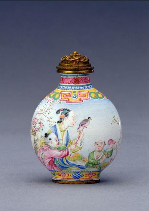 鼻烟壶怎么用,鼻烟壶还能装什么(收藏鼻烟壶的初经验)