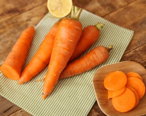 女人冬季养生汤，女人养生汤的做法（驱寒活血、暖胃过寒冬）