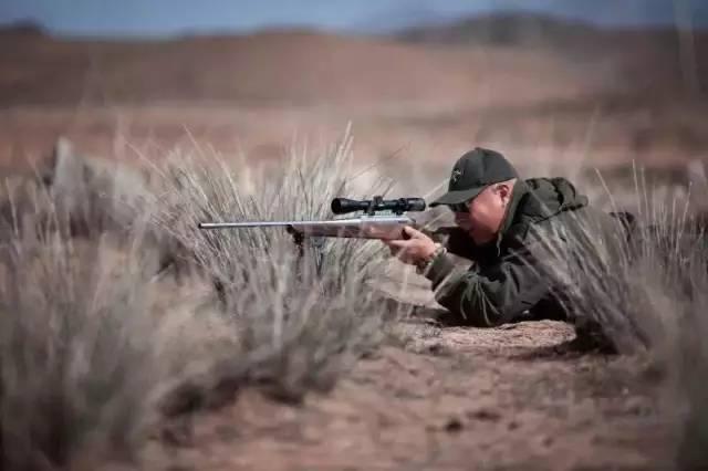 李宝敏狂揍社会人视频，李宝敏（张家豪与李宝敏在酒吧发生冲突）