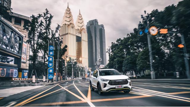 赤兔交易一定要购买吗，赤兔交易是免费的吗（哈弗赤兔为何是年轻人的购车首选）