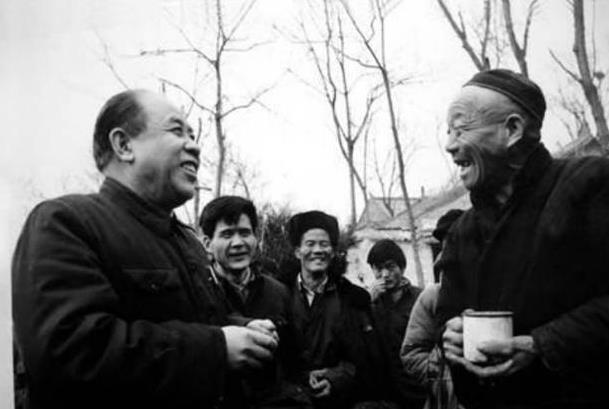 公交车售票员（80年代）