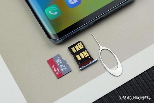 华为手机内存卡，如何安装华为手机的内存卡（华为联手雷克沙推出nCARD存储卡）