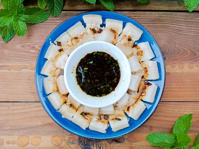 白切咸肉的做法,白切咸肉的做法视频(我家1周3次都吃不够的白切肉)