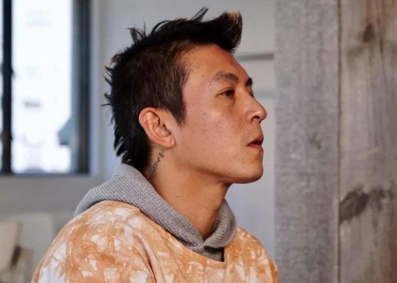 陈冠希有心者有所累无心者无所谓，“越发老实”的陈冠希