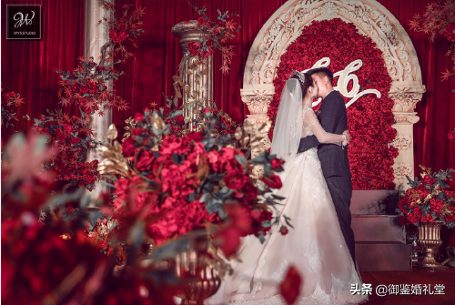 一定要注意伴娘礼服礼仪，伴娘应注意什么（婚礼当天新娘应该注意的仪态细节）