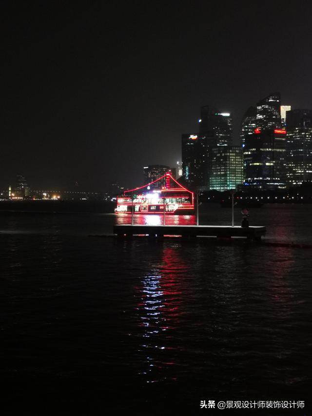 上海外滩夜景图片，外滩夜景美丽迷人让人流连忘返（上海市外滩夜景）