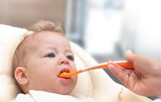 吃汤泡饭的危害，吃汤泡饭的危害视频（会给孩子带来三种危害）