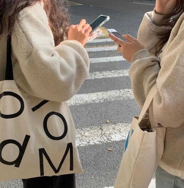 温柔句子简单好听，好听温柔的句子（很温柔很向上的句子）