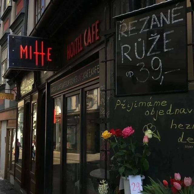 ins超火背景,ins超火背景图小熊(高级ins风背景图)