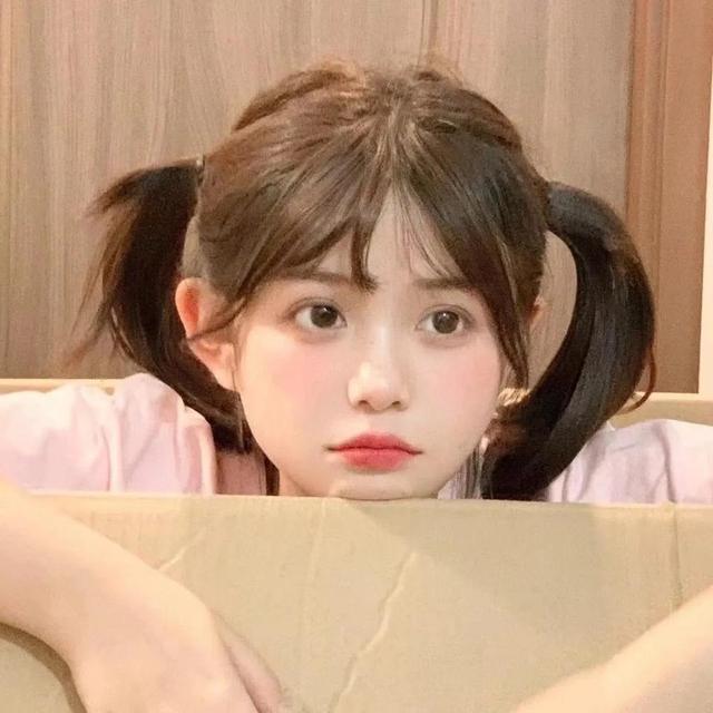 小丫头卡通头像  奇奇怪怪微信，小丫头卡通头像  奇奇怪怪（可爱的奇奇怪怪的头像）