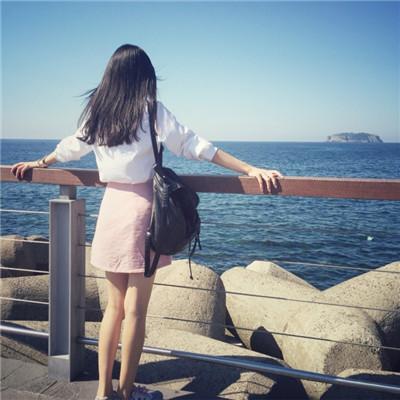 高冷禁欲系御姐女头像，高冷御姐范女神头像（御姐范微信霸气的女生背影头像）